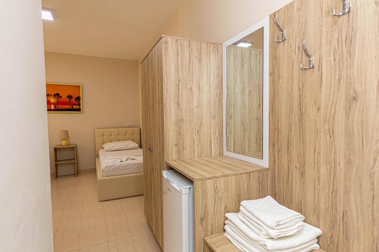 Jordan'S Hotel Avlonya Dış mekan fotoğraf