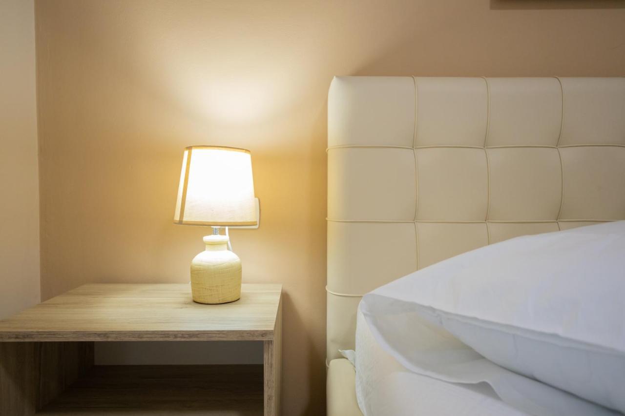 Jordan'S Hotel Avlonya Dış mekan fotoğraf
